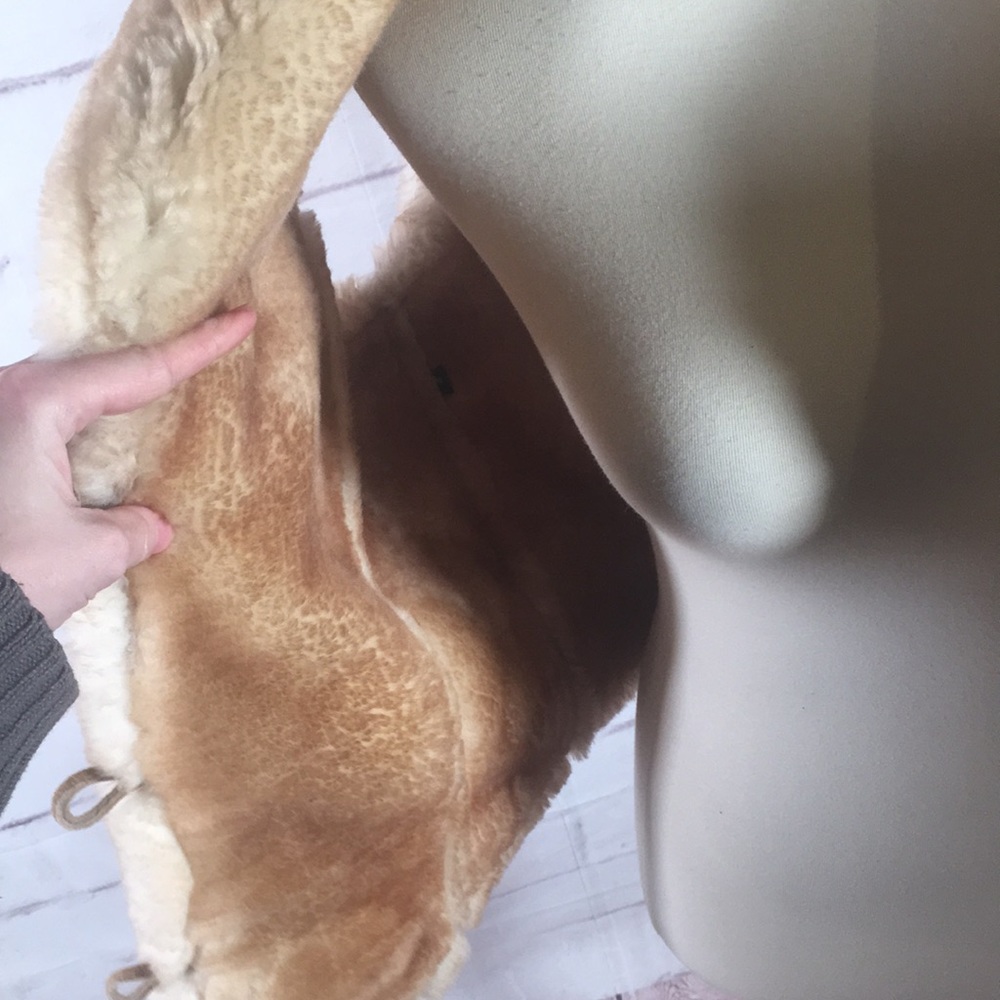 Shearling & Suede Vest - Picture 5 of 9